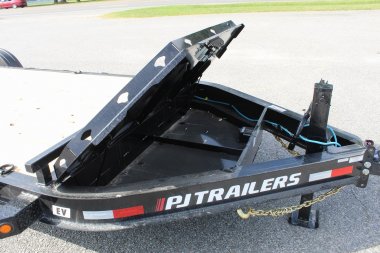 New 2025 PJ Trailers 20' EV 14K Equipment Trailer