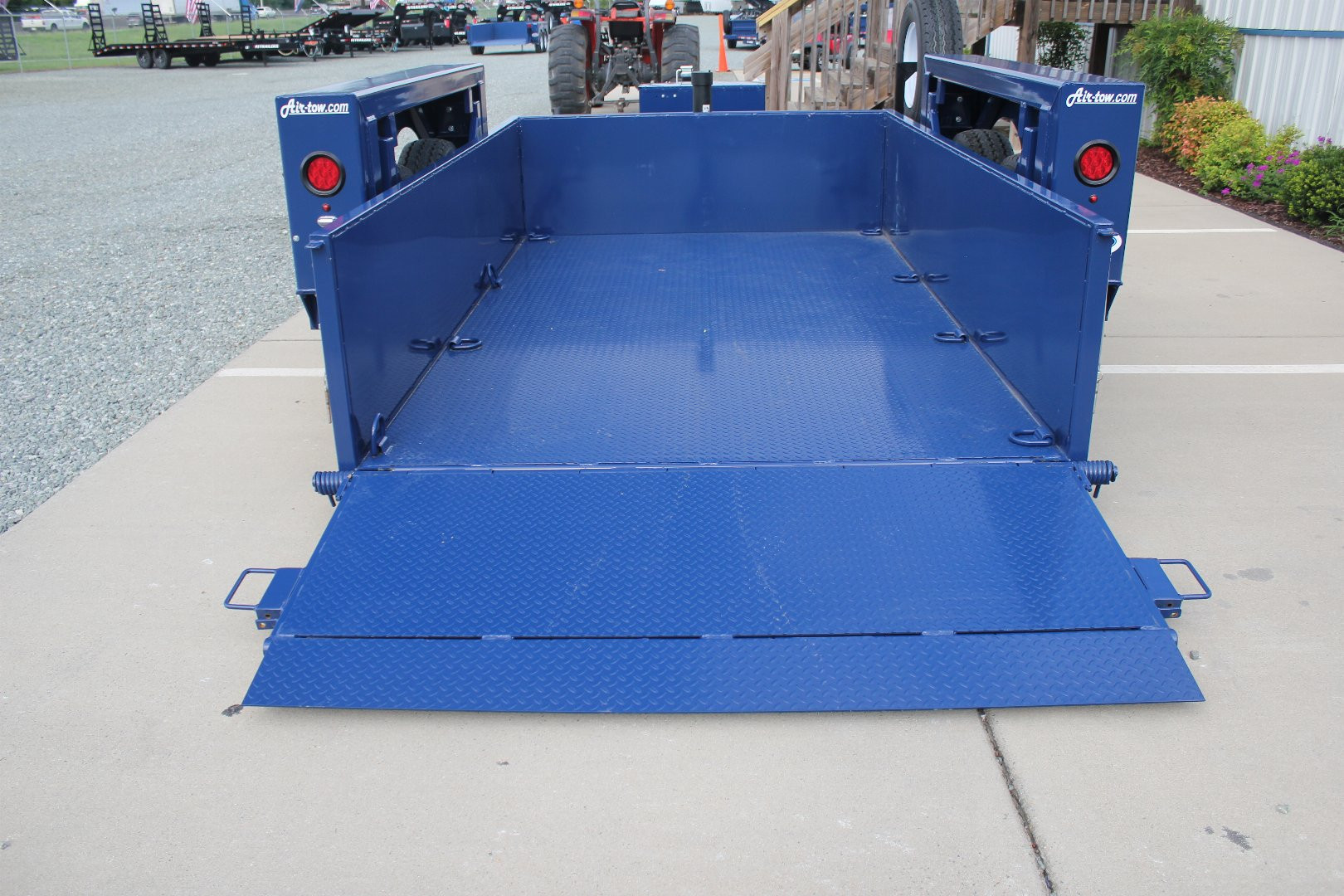 New 2024 Air Tow DH10 13.7K Dock Height Drop Deck Trailer