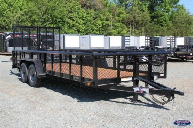 New 2024 TEXAS BRAGG TRAILERS 20BP 12K w/ 2' Expanded Sides and Split Gate Equipment Trailer