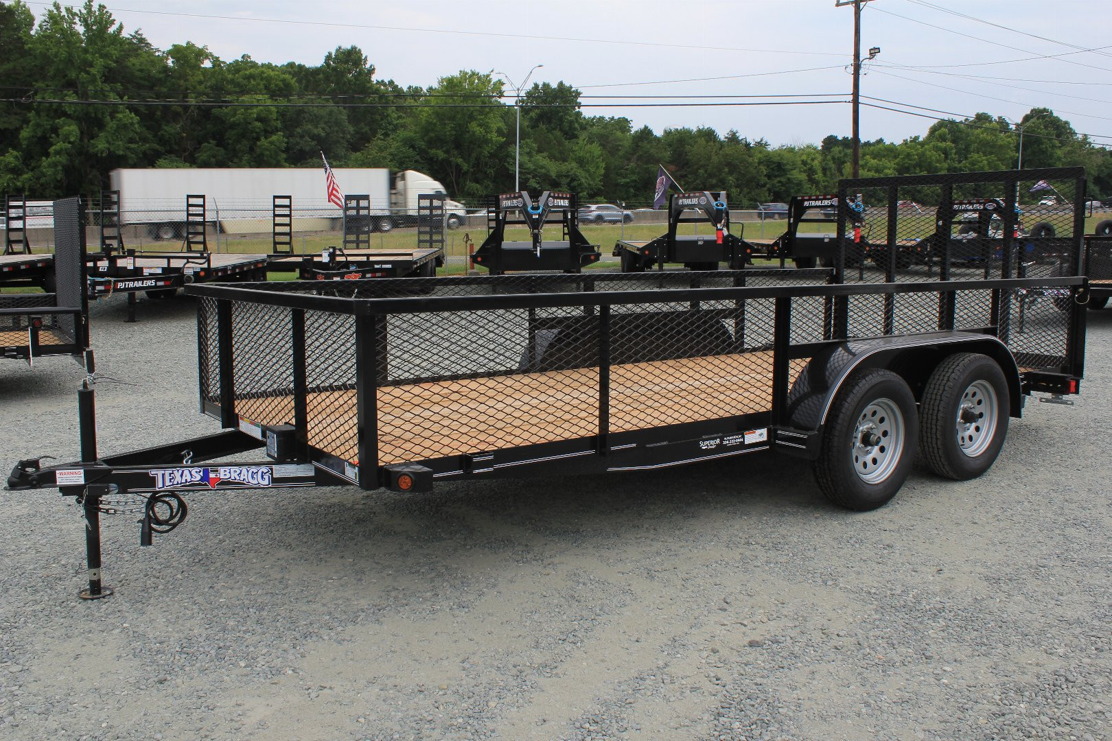 New 2024 TEXAS BRAGG TRAILERS 16LD w/ 2' Sides & Gate Utility Trailer