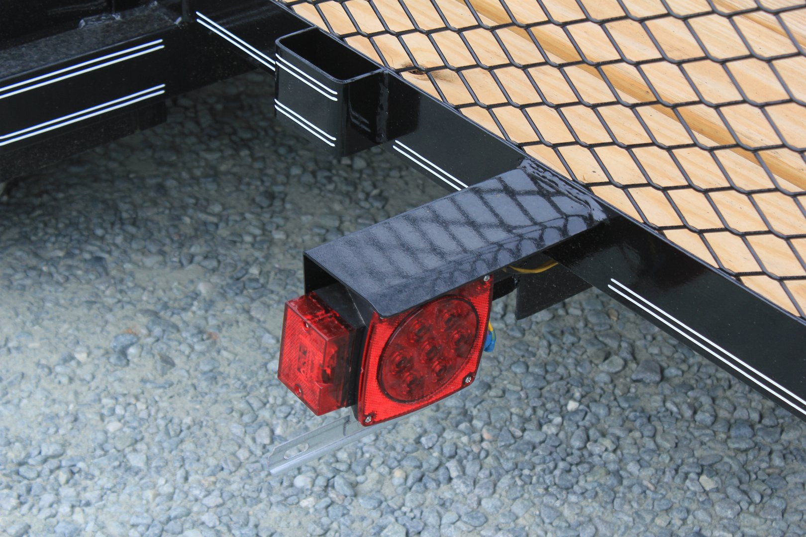 New 2024 TEXAS BRAGG TRAILERS 16LD w/ 2' Sides & Gate Utility Trailer