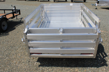 New 2025 Aluma 486S w/ BI-Fold Tailgate