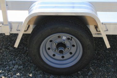 New 2025 Aluma 486S w/ BI-Fold Tailgate