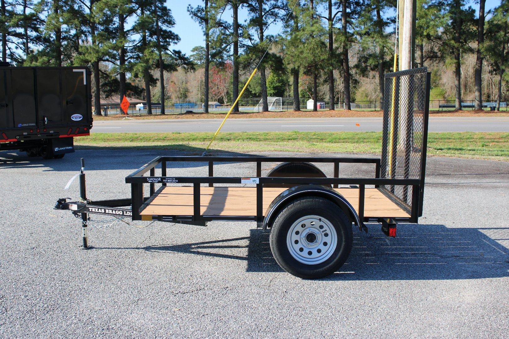 New 2024 TEXAS BRAGG TRAILERS 5x8LD w/ Gate Utility Trailer