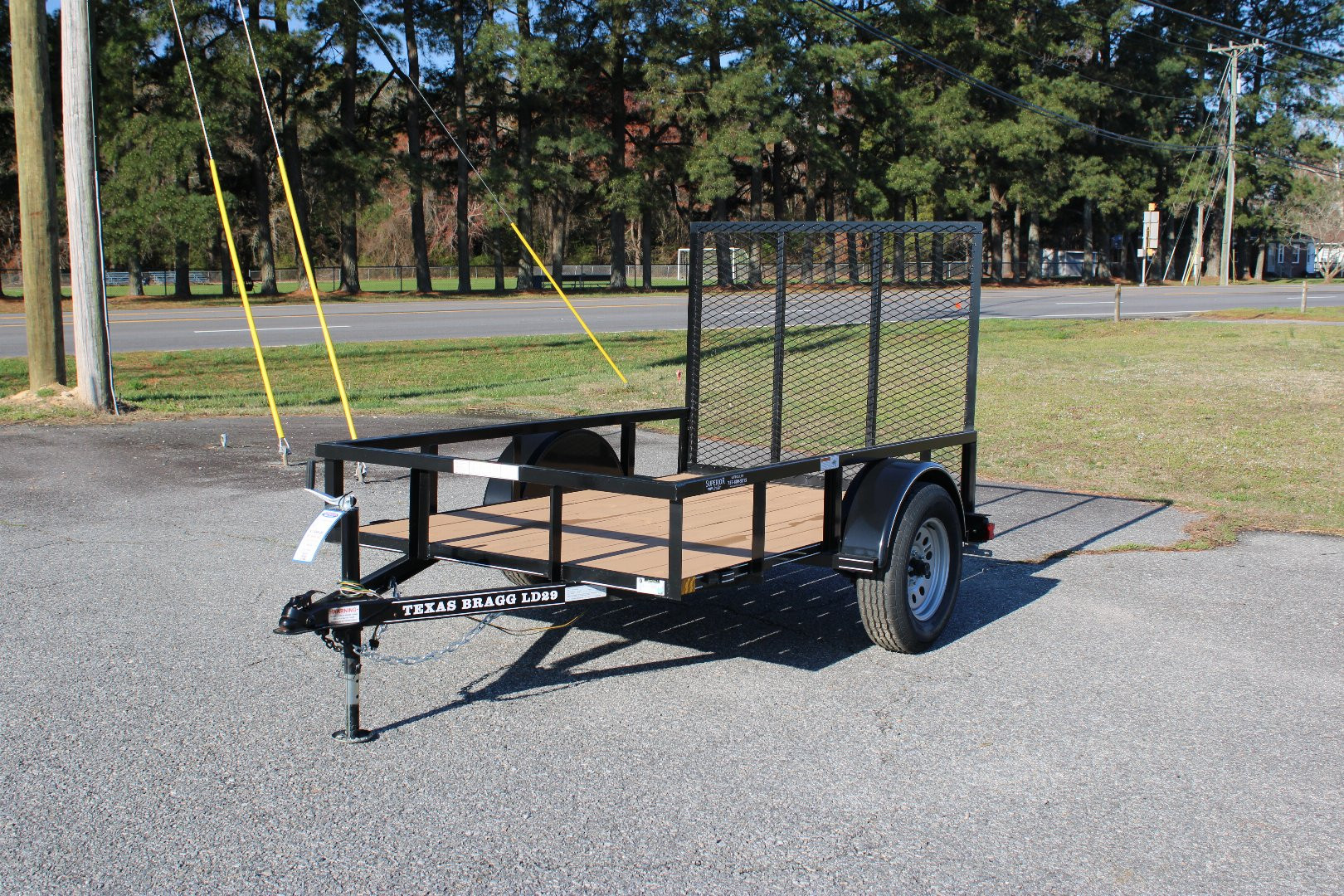 New 2024 TEXAS BRAGG TRAILERS 5x8LD w/ Gate Utility Trailer