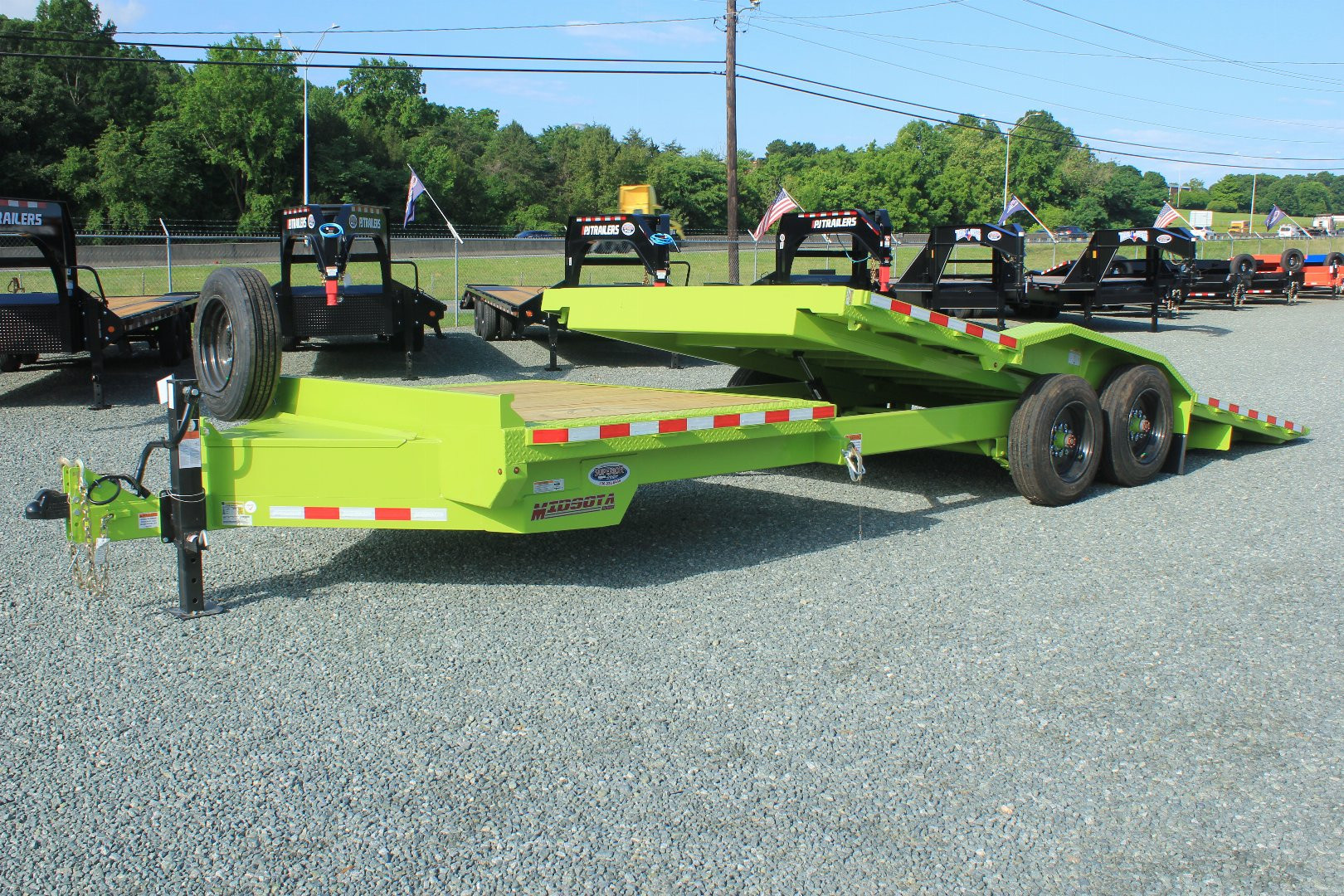 New 2024 MIDSOTA TBWB-24 Equipment Trailer