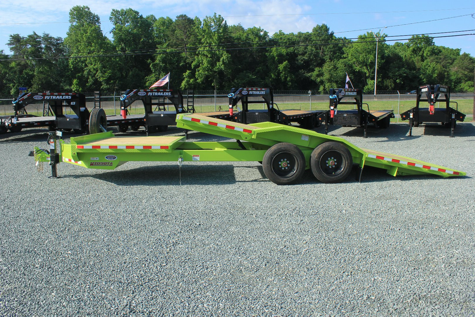 New 2024 MIDSOTA TBWB-24 Equipment Trailer