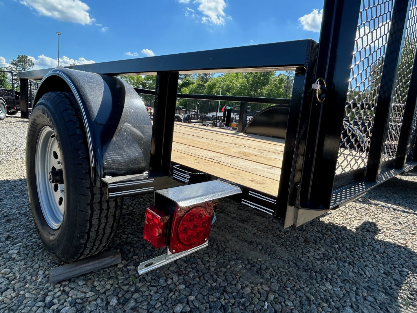 New 2025 TEXAS BRAGG TRAILERS 5x8LD w/ Gate Utility Trailer