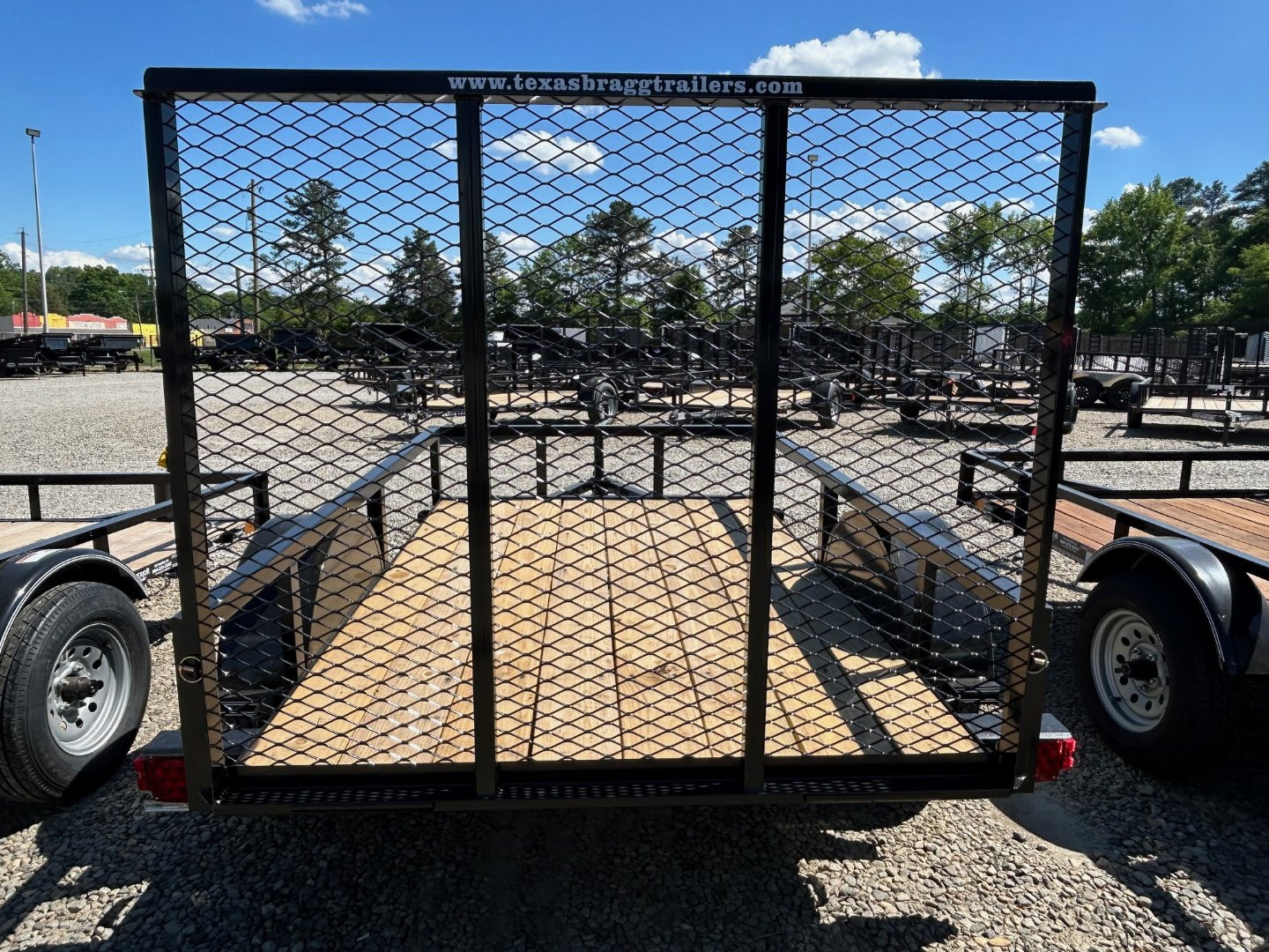 New 2025 TEXAS BRAGG TRAILERS 5x8LD w/ Gate Utility Trailer