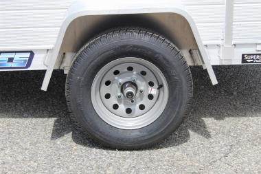 New 2025 ALUMA 548 w/ 12" Solid Sides and Tailgate Utility Trailer