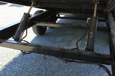 New 2024 DOWN 2 EARTH TRAILERS 22ft 14K Deckover Tilt Deckover Trailer