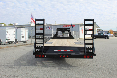 New 2024 PJ TRAILERS 24ft F8 GN w/ Fold Up Ramps