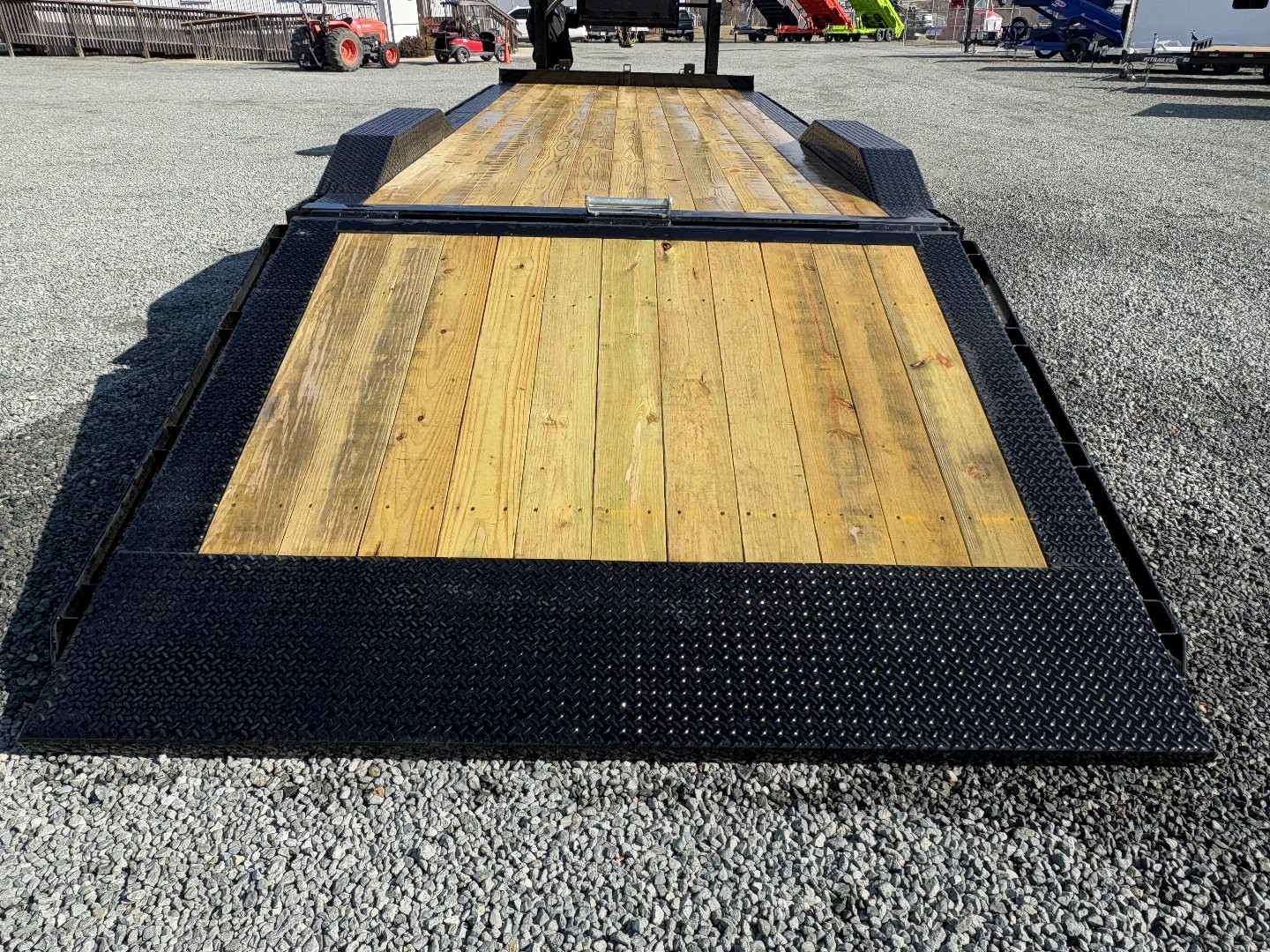 New 2025 Midsota STWBHB 26' Gooseneck 23K w/ Hydraulic Dovetail