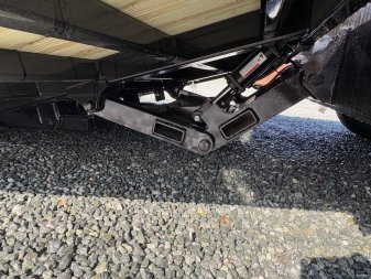 New 2025 Midsota STWBHB 26' Gooseneck 23K w/ Hydraulic Dovetail