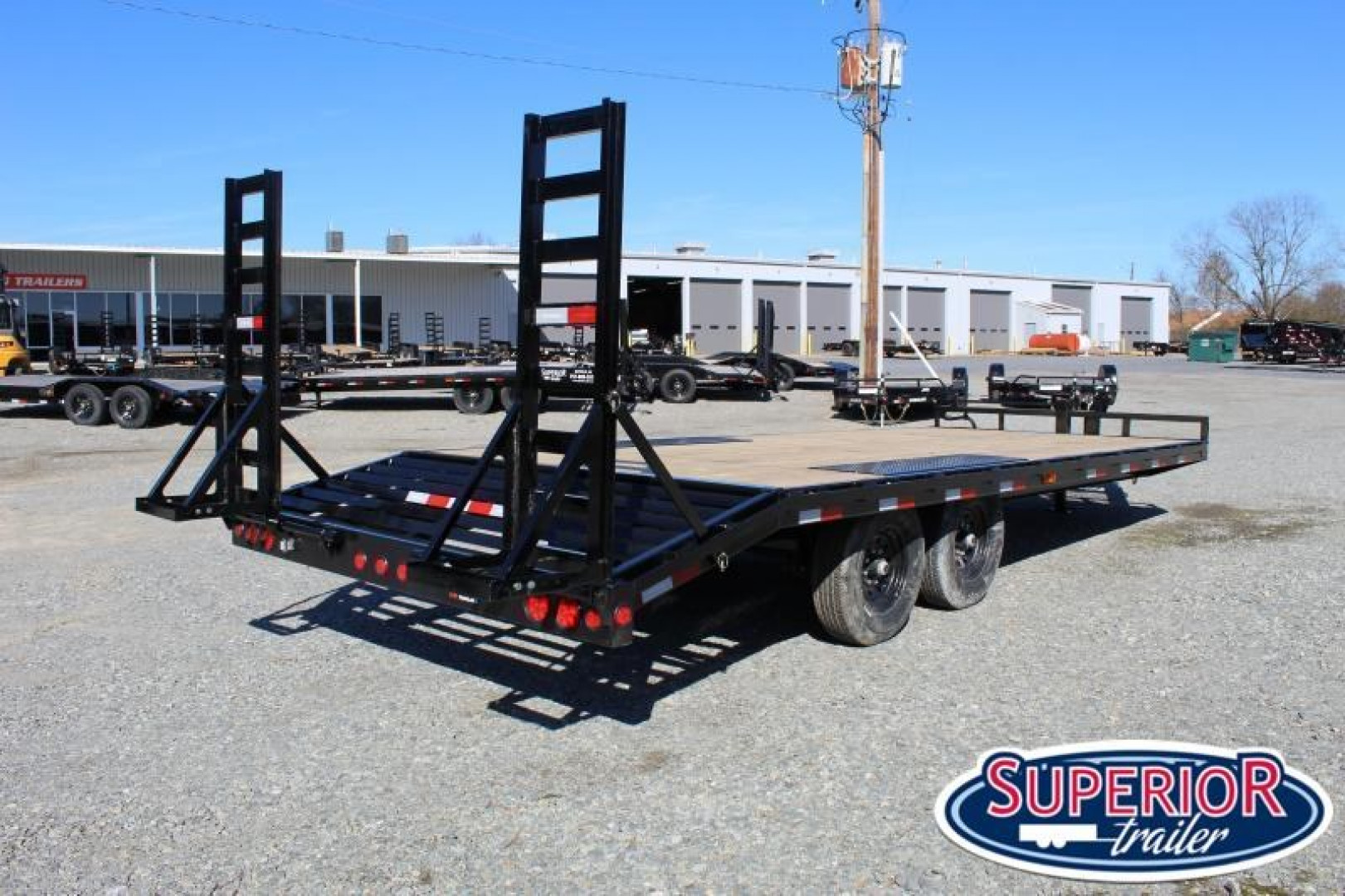 New 2023 PJ TRAILERS 22ft F8 14K w/ Fold Up Ramps Deckover Trailer