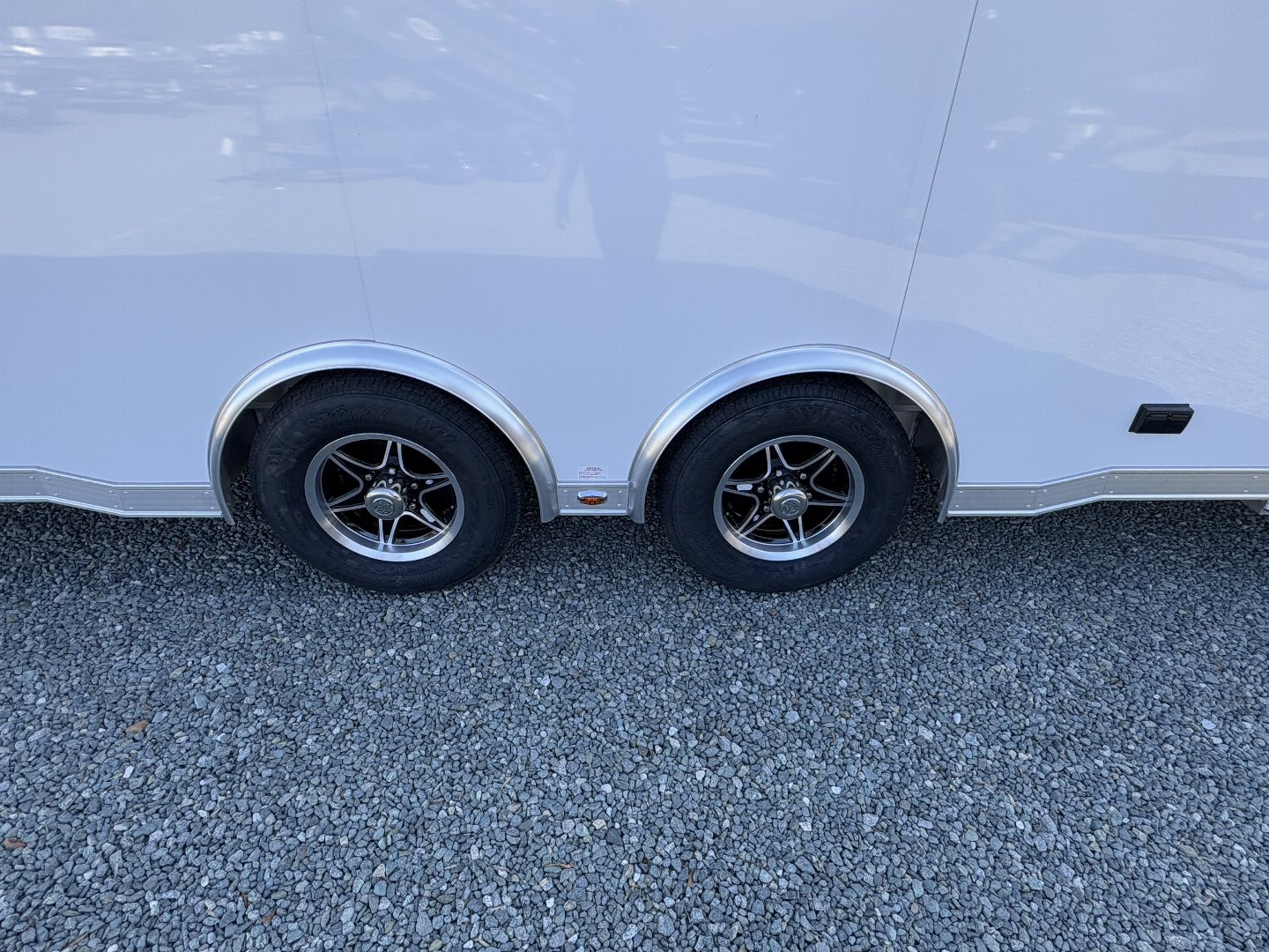 New 2025 inTech 8.5x24 10K Aluminum Loaded w/ Escape Door