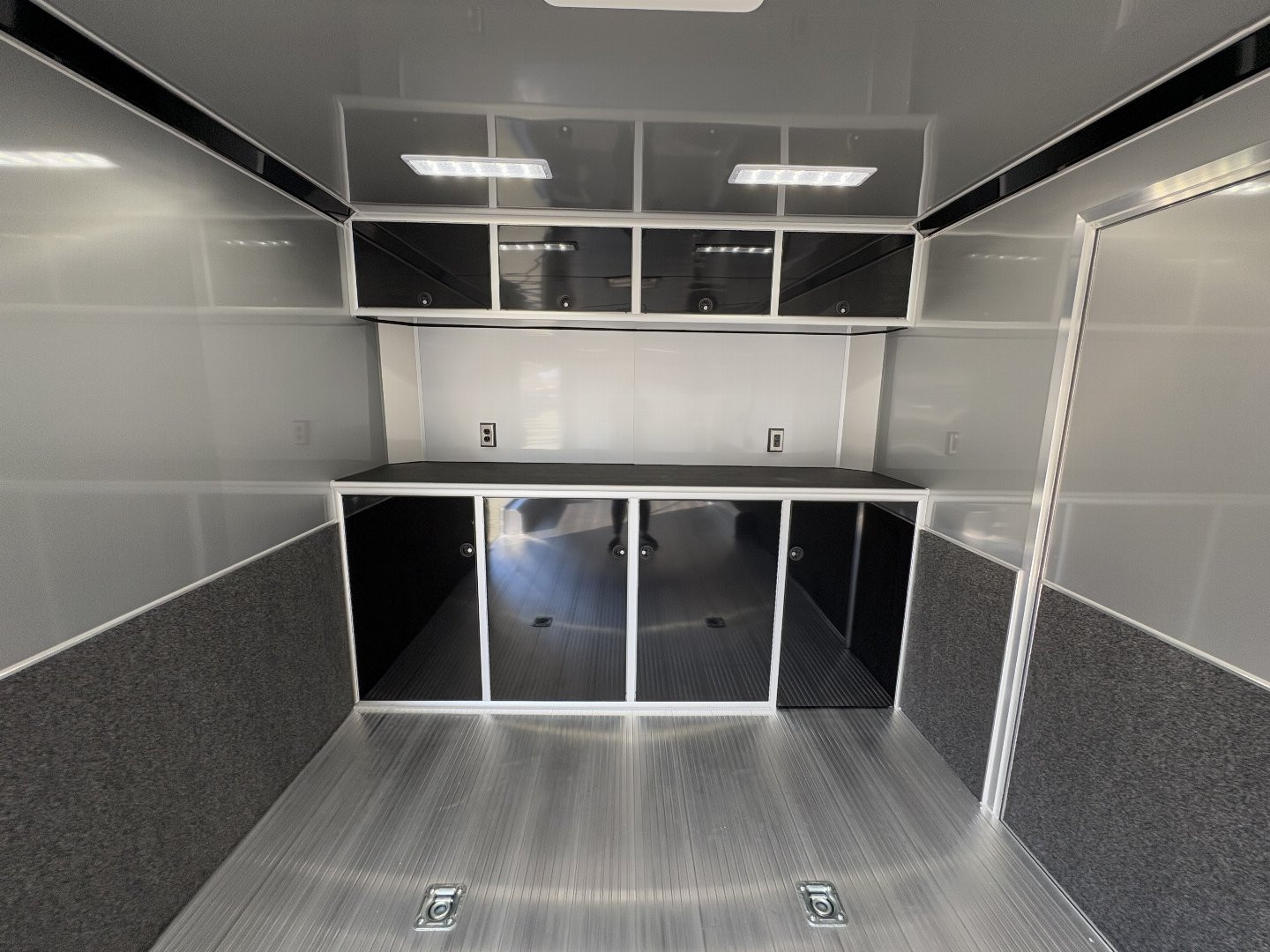 New 2025 inTech 8.5x24 10K Aluminum Loaded w/ Escape Door