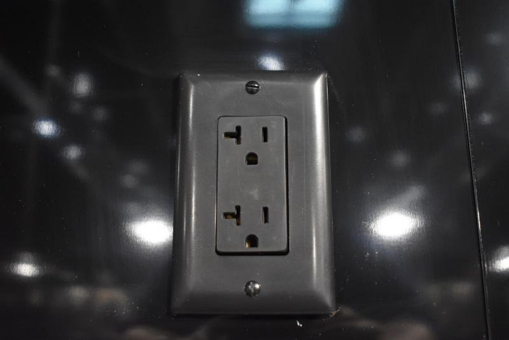 New 2025 Haulmark 8.5X34 HAULMARK EDGE PRO ELECTRIC AWNING & AIRLINES Car / Racing Trailer