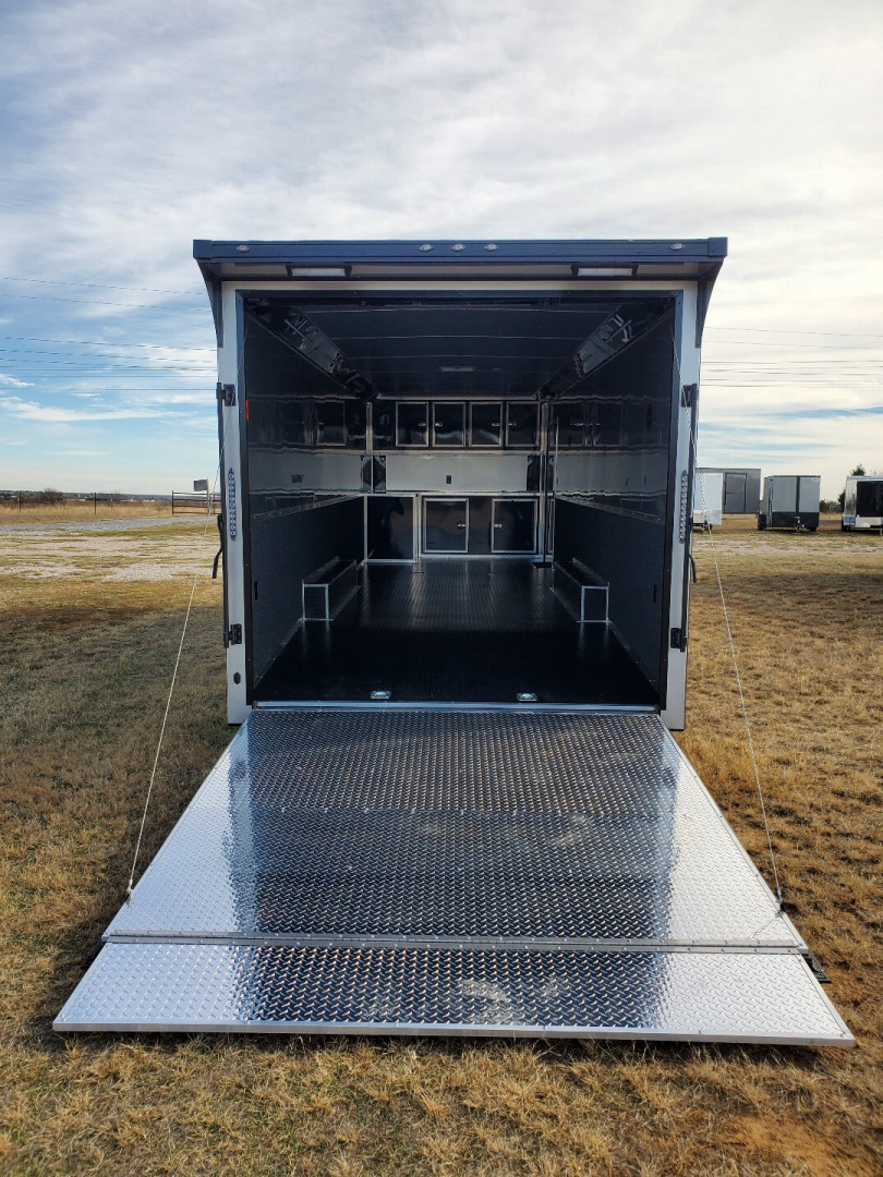 New 2024 Continental Cargo 28' NOS Car / Racing Trailer