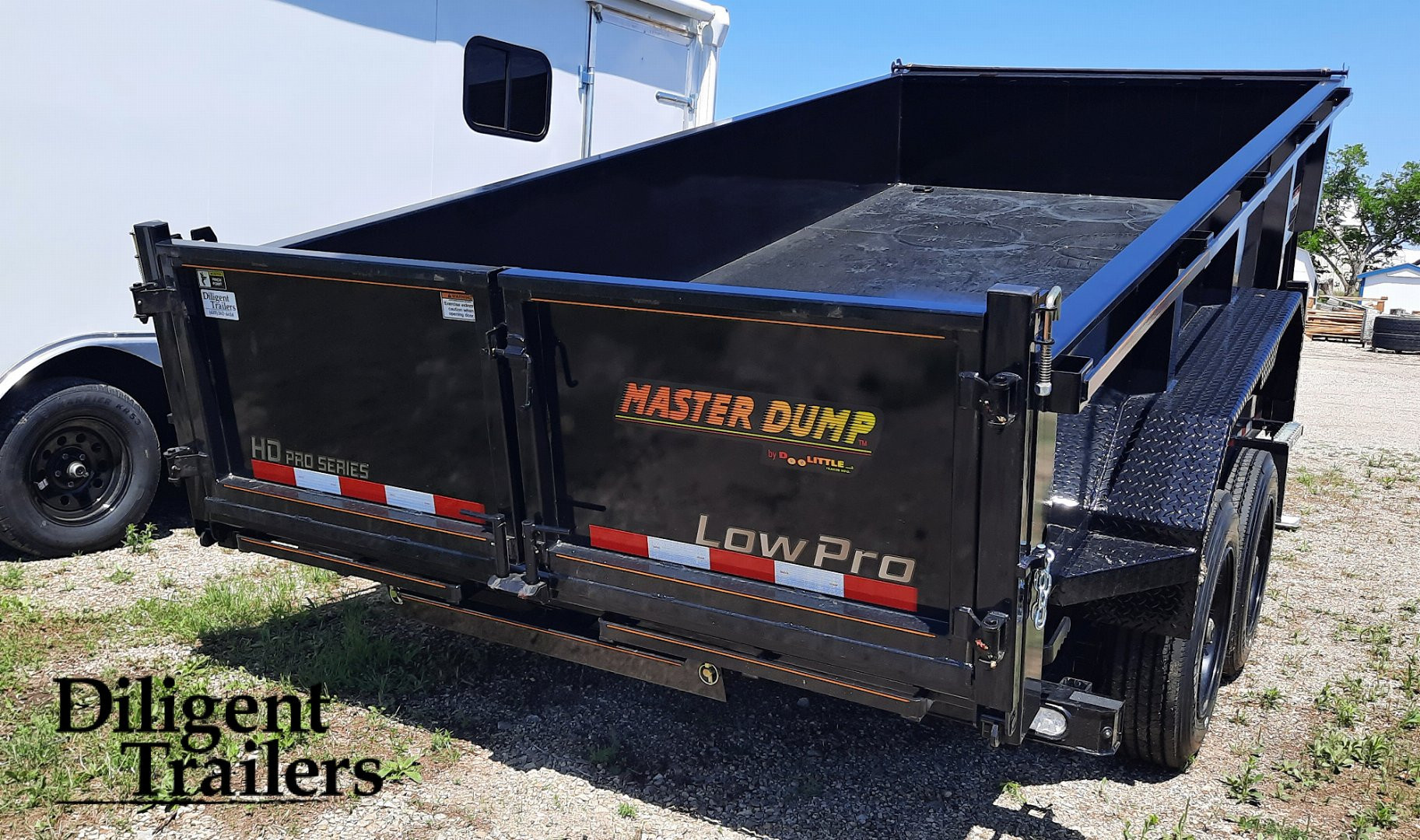 New 2024 DOOLITTLE TRAILER MFG 82"x16' Gooseneck Dump Trailer