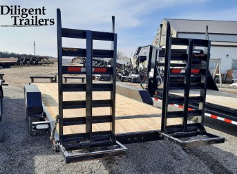 New 2024 DOOLITTLE TRAILER MFG 82 x20' Car Hauler Car / Racing Trailer