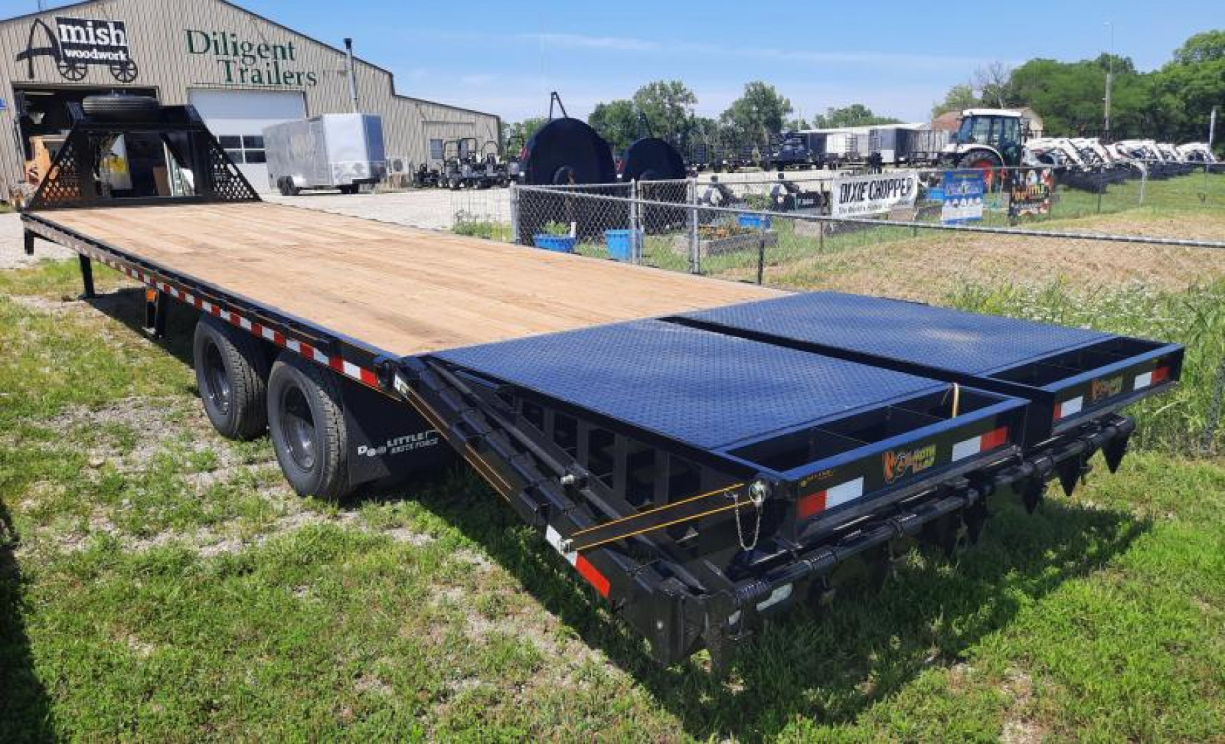 New 2023 Doolittle Trailer Mfg 102"x32' Tandem Axle 22K Gooseneck Deckover