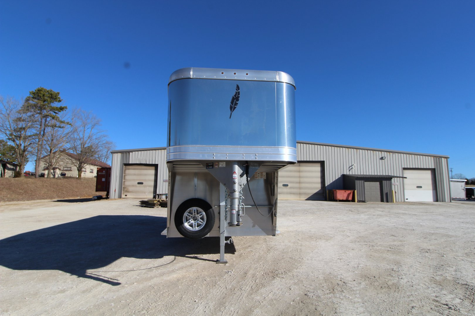 New 2025 Featherlite Trailers 9600-7350 Horse Trailer