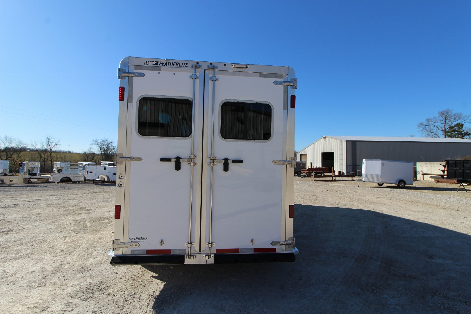 New 2025 Featherlite Trailers 9600-7350 Horse Trailer