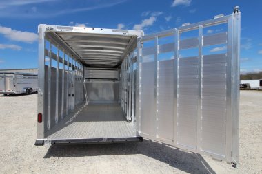 New 2024 Featherlite Trailers 8117 6'7 X 20' Stock / Stock Combo Trailer
