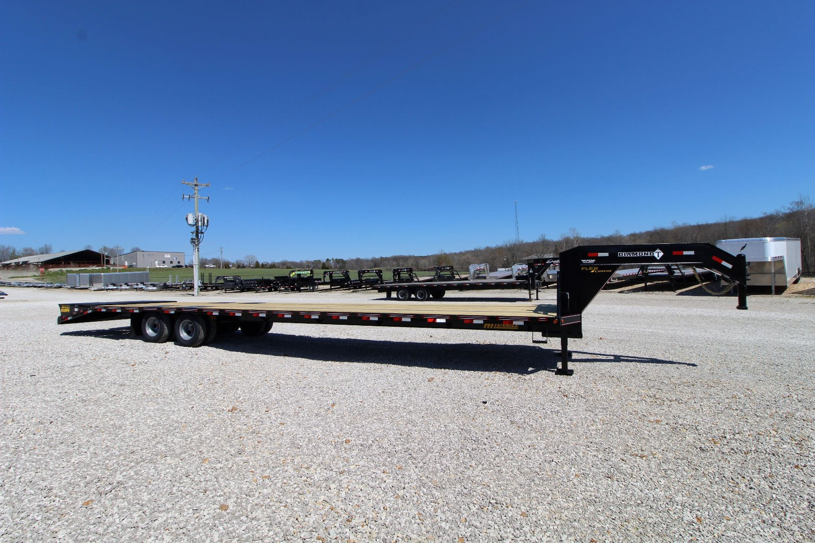 New 2024 Diamond T 10240DTF Flatbed Trailer