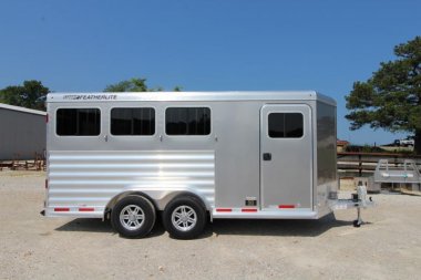 New 2023 Featherlite 7441-302A Horse Trailer