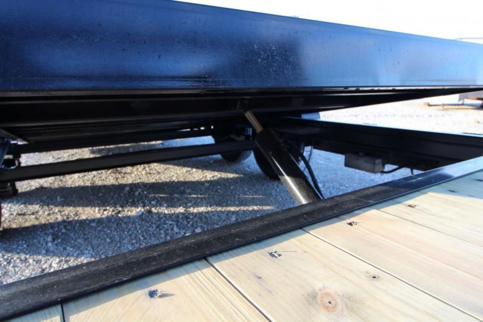 New 2025 Diamond T Trailers 8320SKP1406TDGN Tilt Trailer