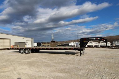 New 2023 Diamond T Trailers 10240DTF Flatbed Trailer