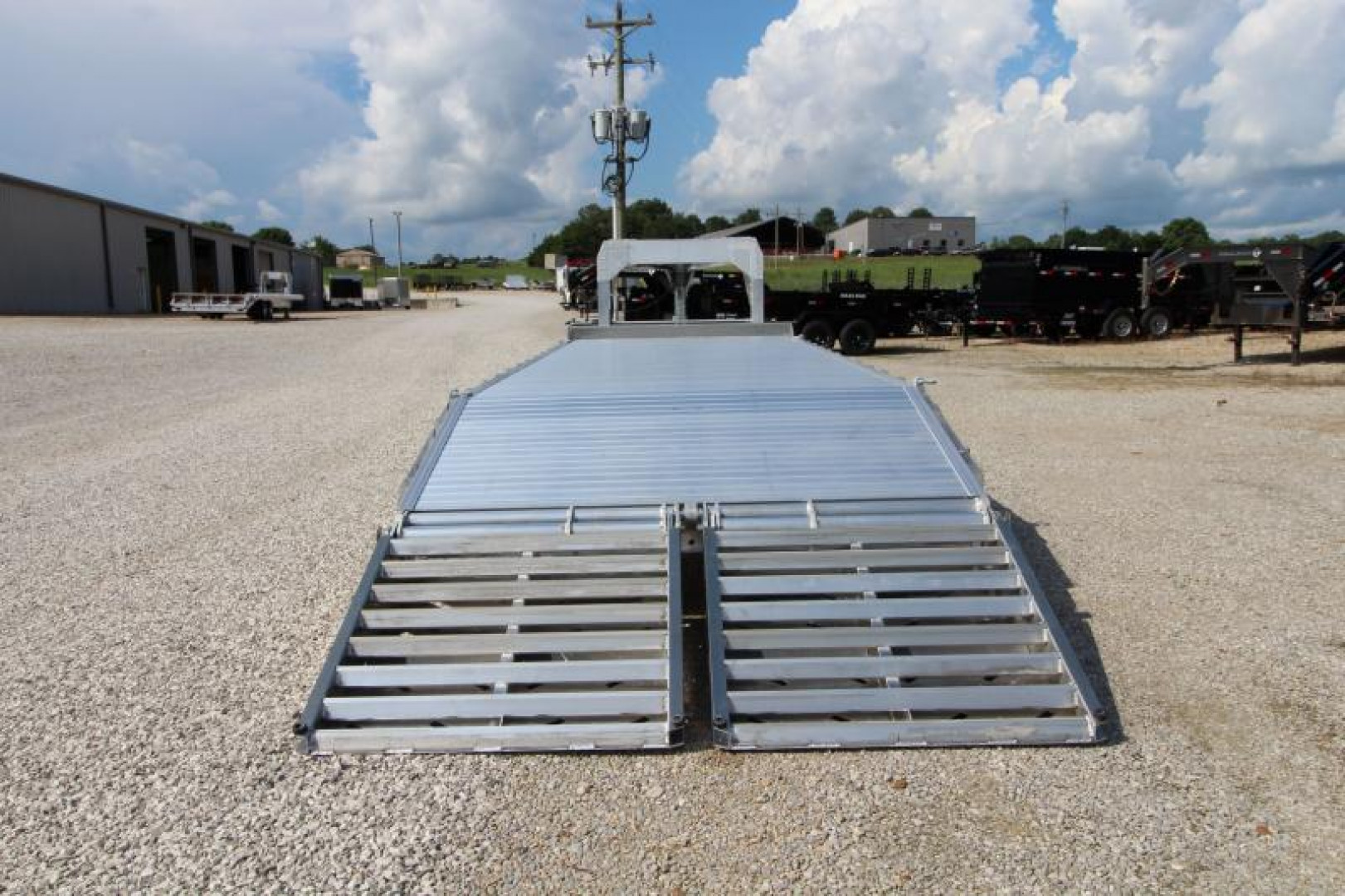 New 2023 EBY GN16K24 Equipment Trailer