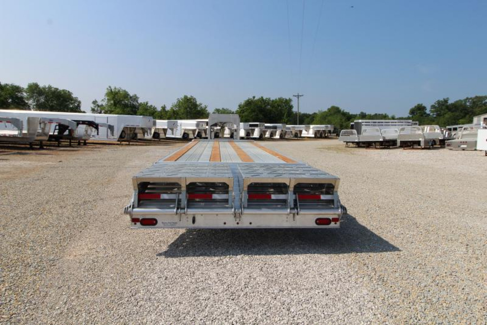 New 2023 EBY GN25K30 Flatbed Trailer