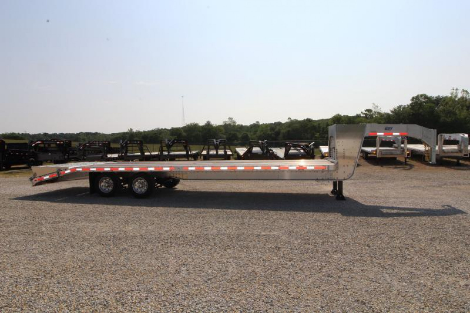 New 2023 EBY GN25K30 Flatbed Trailer