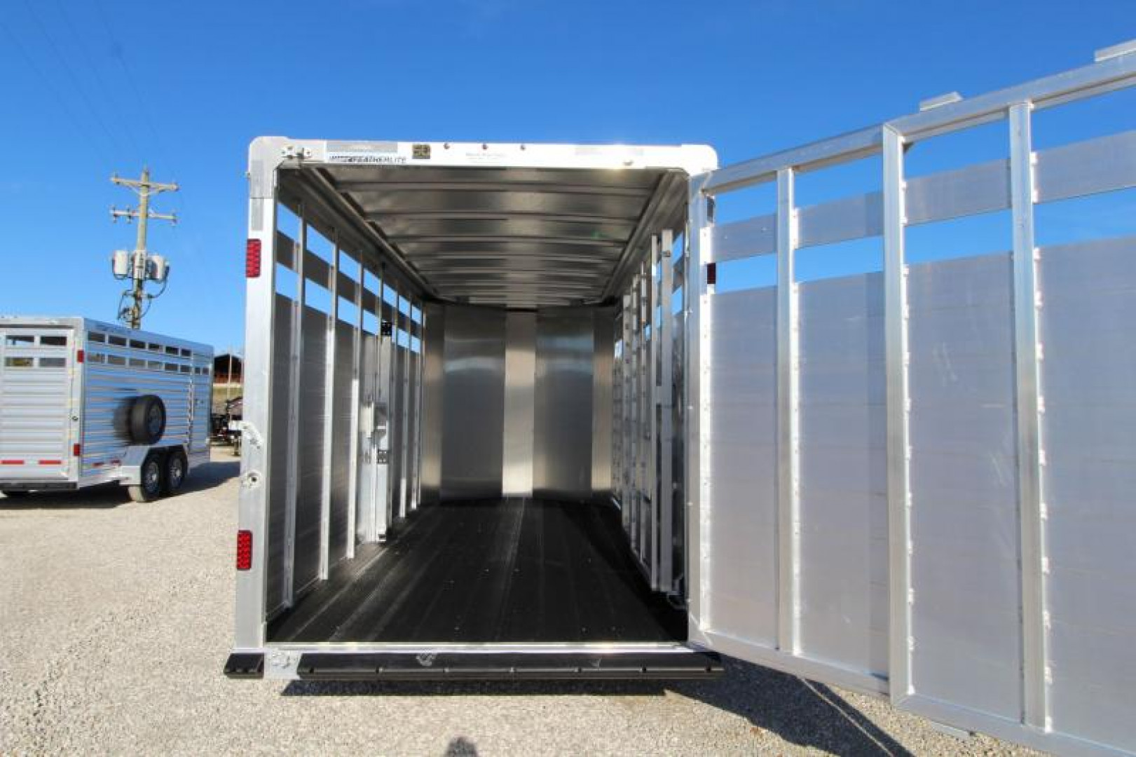 New 2023 FEATHERLITE 8107-6716 Stock / Stock Combo Trailer