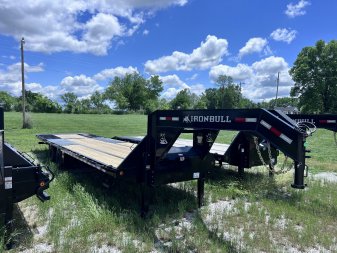 New 2026 IRON BULL 102 X 32 GOOSENECK DECKOVER FLATBED TRAILER W/10K AXLES, HYDRO DOVE AND JACK