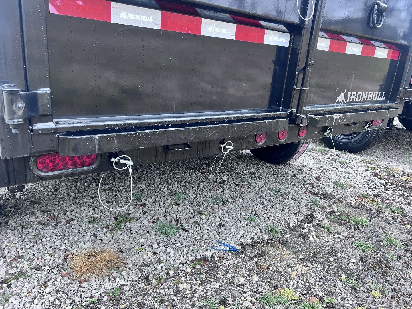 New 2025 IRON BULL 83X16 DUMP TRAILER W/ TRIPLE 7K AXLES AND 48" SIDES