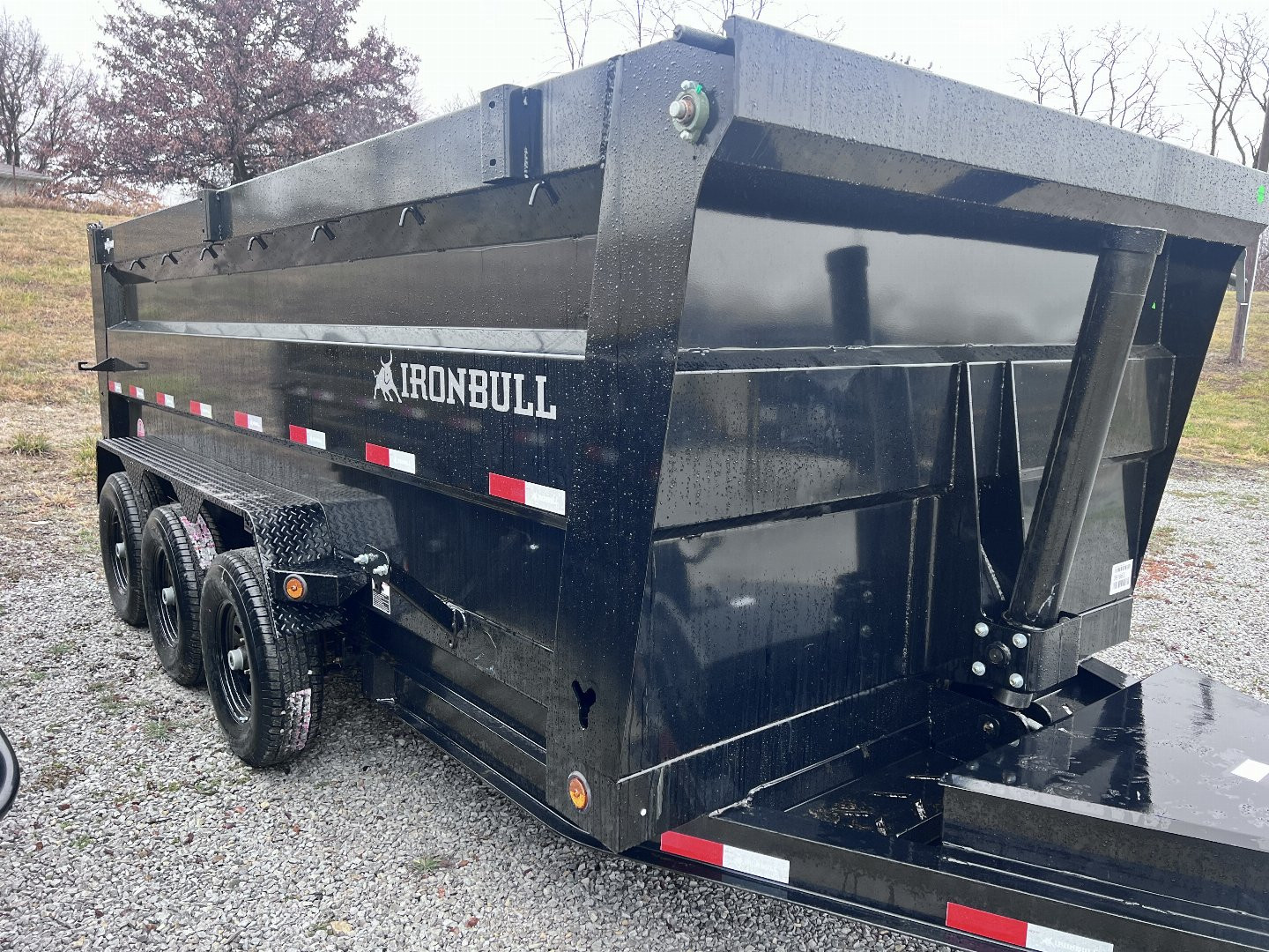 New 2025 IRON BULL 83X16 DUMP TRAILER W/ TRIPLE 7K AXLES AND 48" SIDES