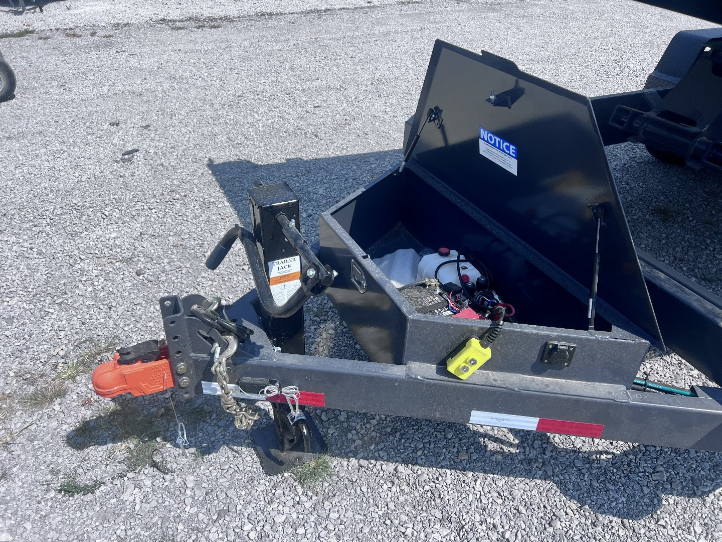 New 2024 IRON BULL 83X14 DUMP TRAILER W/ SCISSOR HOIST