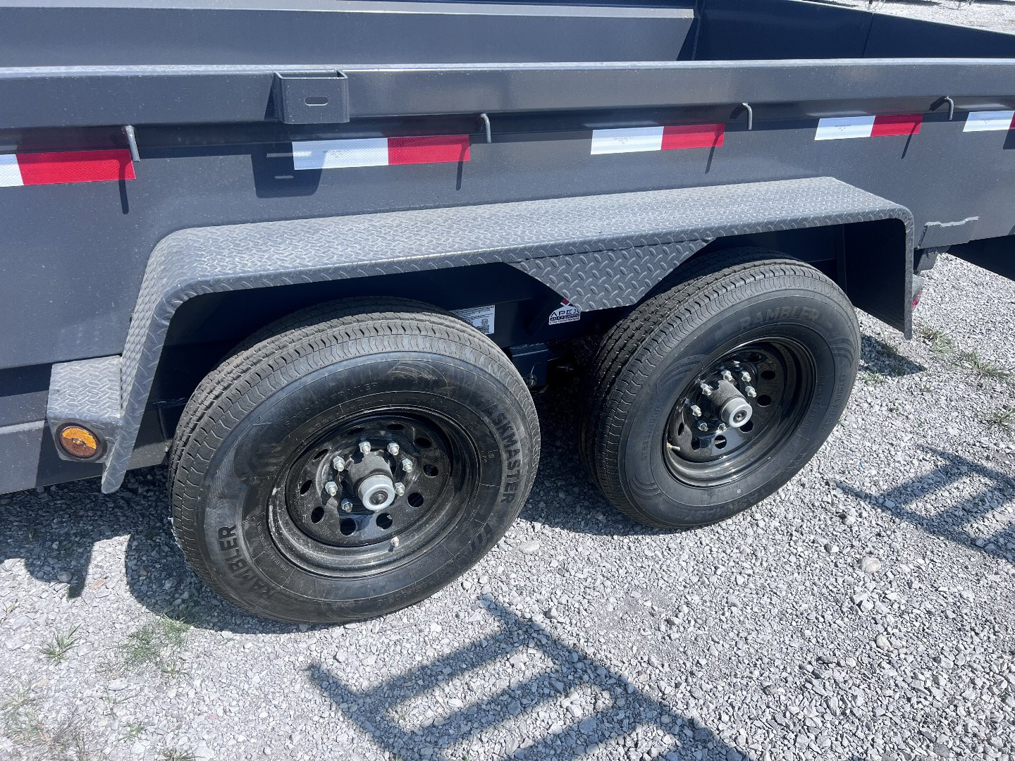 New 2024 IRON BULL 83X14 DUMP TRAILER W/ SCISSOR HOIST