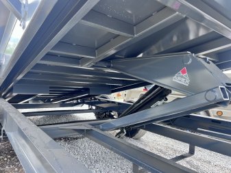New 2024 IRON BULL 83X16 DUMP TRAILER W/ SCISSOR HOIST