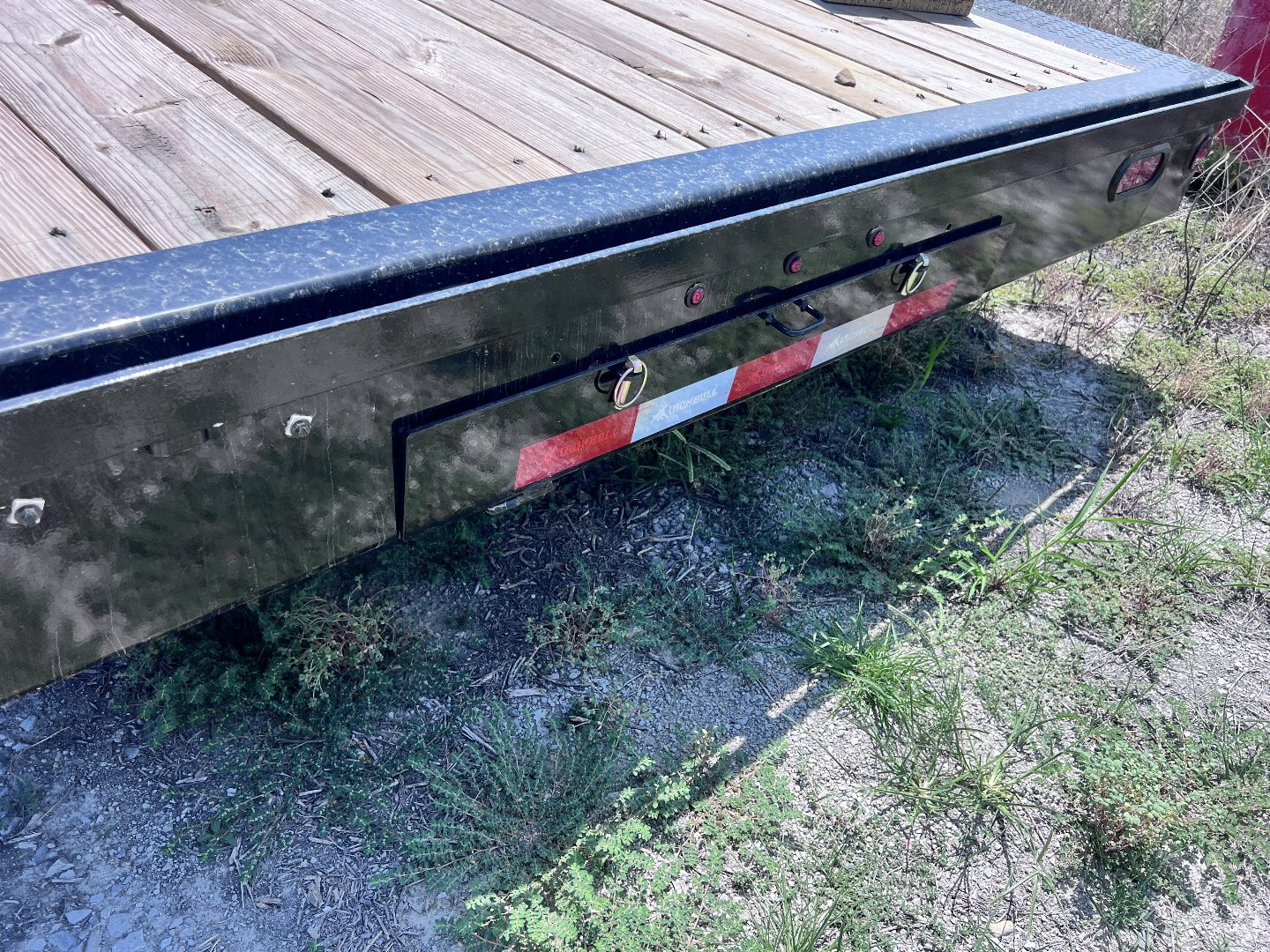 New 2024 IRON BULL 102X32 GOOSENECK EQUIPMENT TRAILER W/ DRIVE OVER FENDERS
