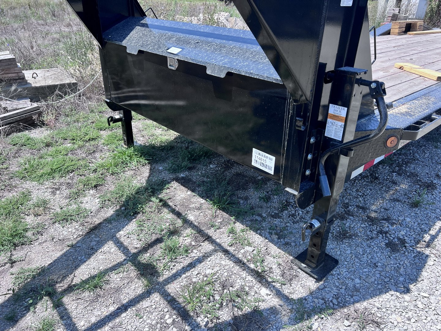 New 2024 IRON BULL 102X32 GOOSENECK EQUIPMENT TRAILER W/ DRIVE OVER FENDERS
