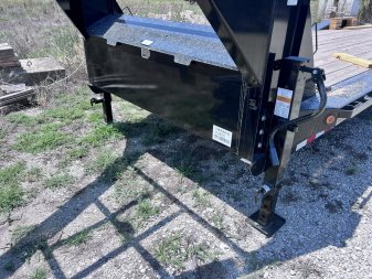 New 2024 IRON BULL 102X32 GOOSENECK EQUIPMENT TRAILER W/ DRIVE OVER FENDERS