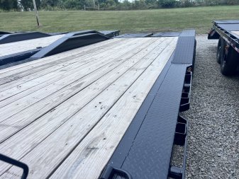 New 2024 IRON BULL 102X22 GOOSENECK EQUIPMENT TRAILER W/ DRIVE OVER FENDERS