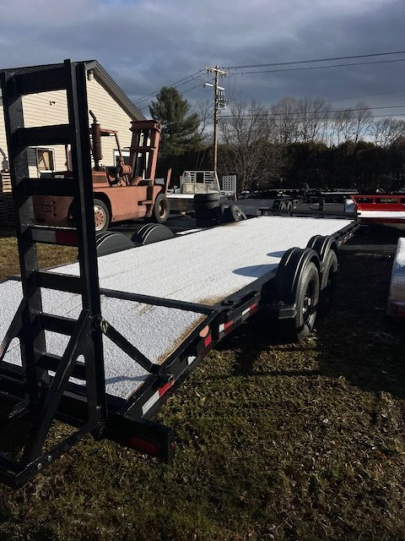 New 2025 PJ Trailers EV 24' Equipment Trailer