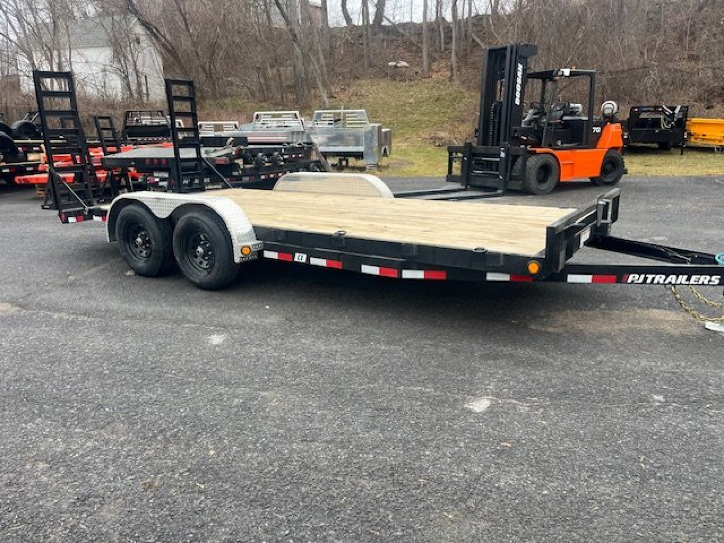 New 2025 PJ TRAILERS 83" x 18' CE Equipment Trailer