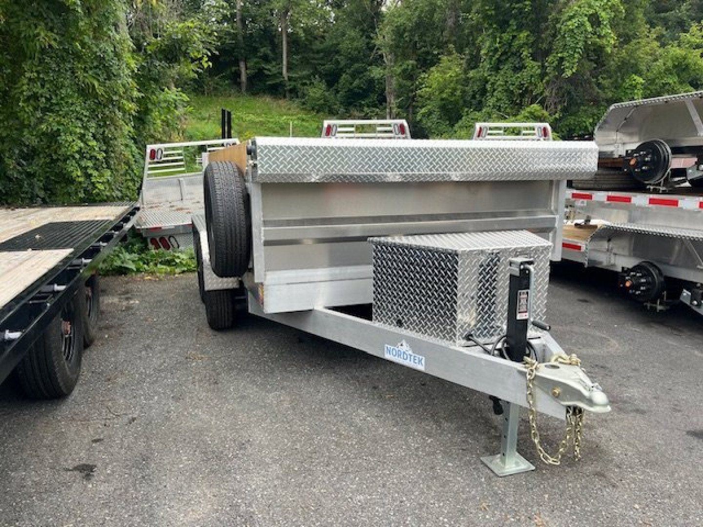 New 2025 NORDTEK DT 75"X 10' - 7K GVW Dump Trailer
